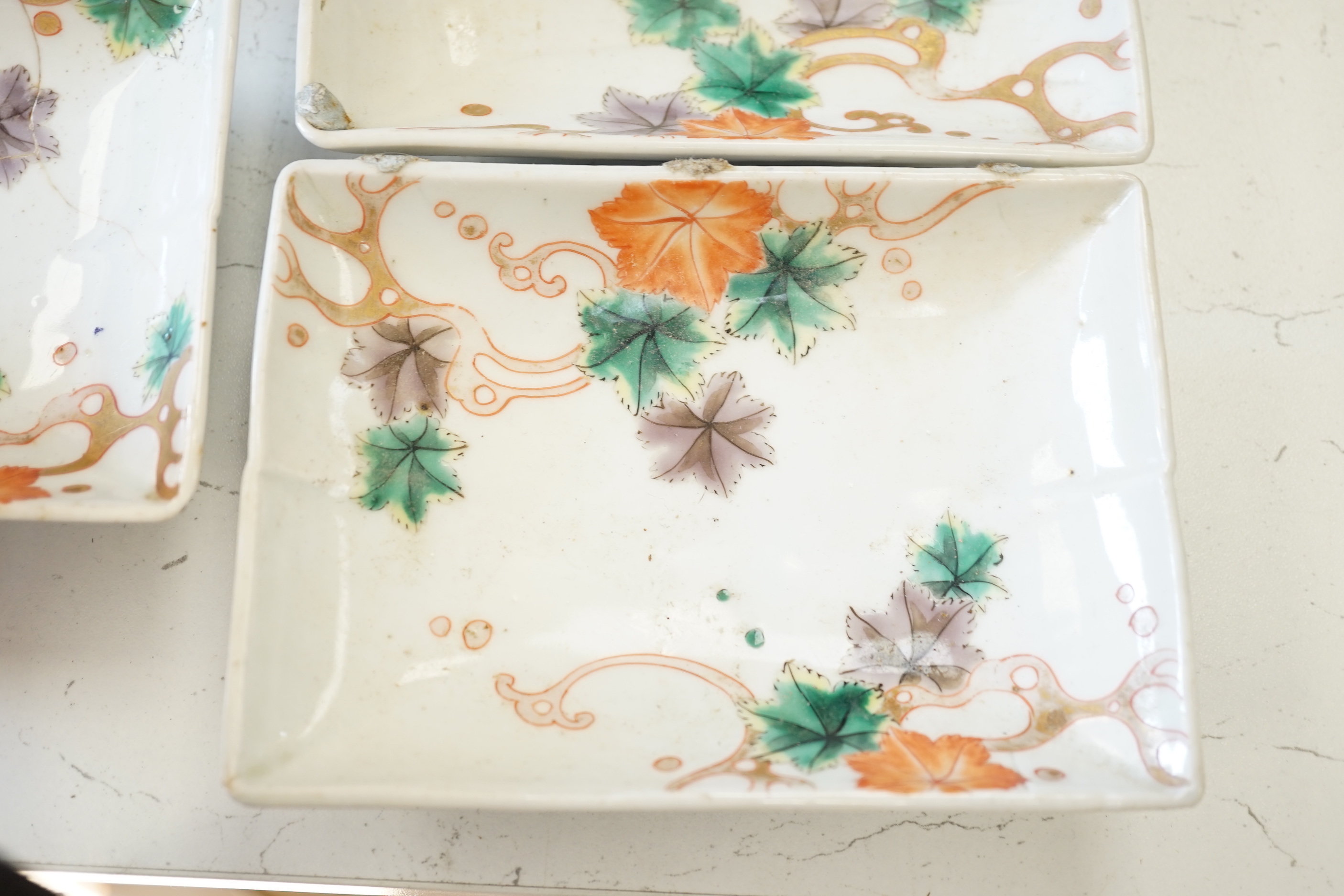 A Japanese Imari vase, a Chinese blue and white vase, two dishes, a bowl and a set of five dishes (10)